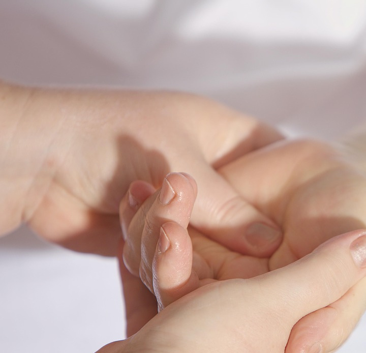 moxibustion therapy heat